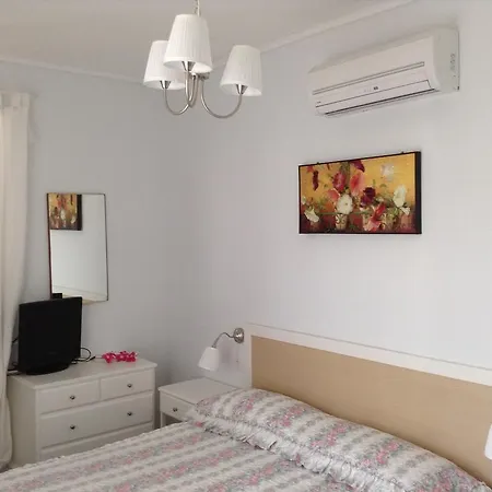 Santa Rosalia 3*